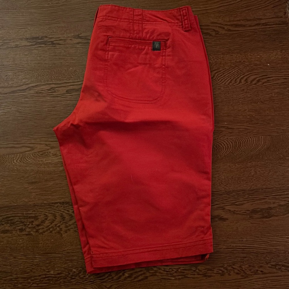 North face woman’s shorts, size 10